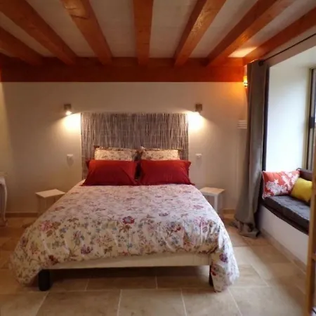 House La Bouyssounade Casa vacanze *