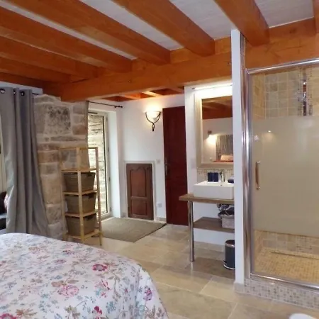 House La Bouyssounade *
